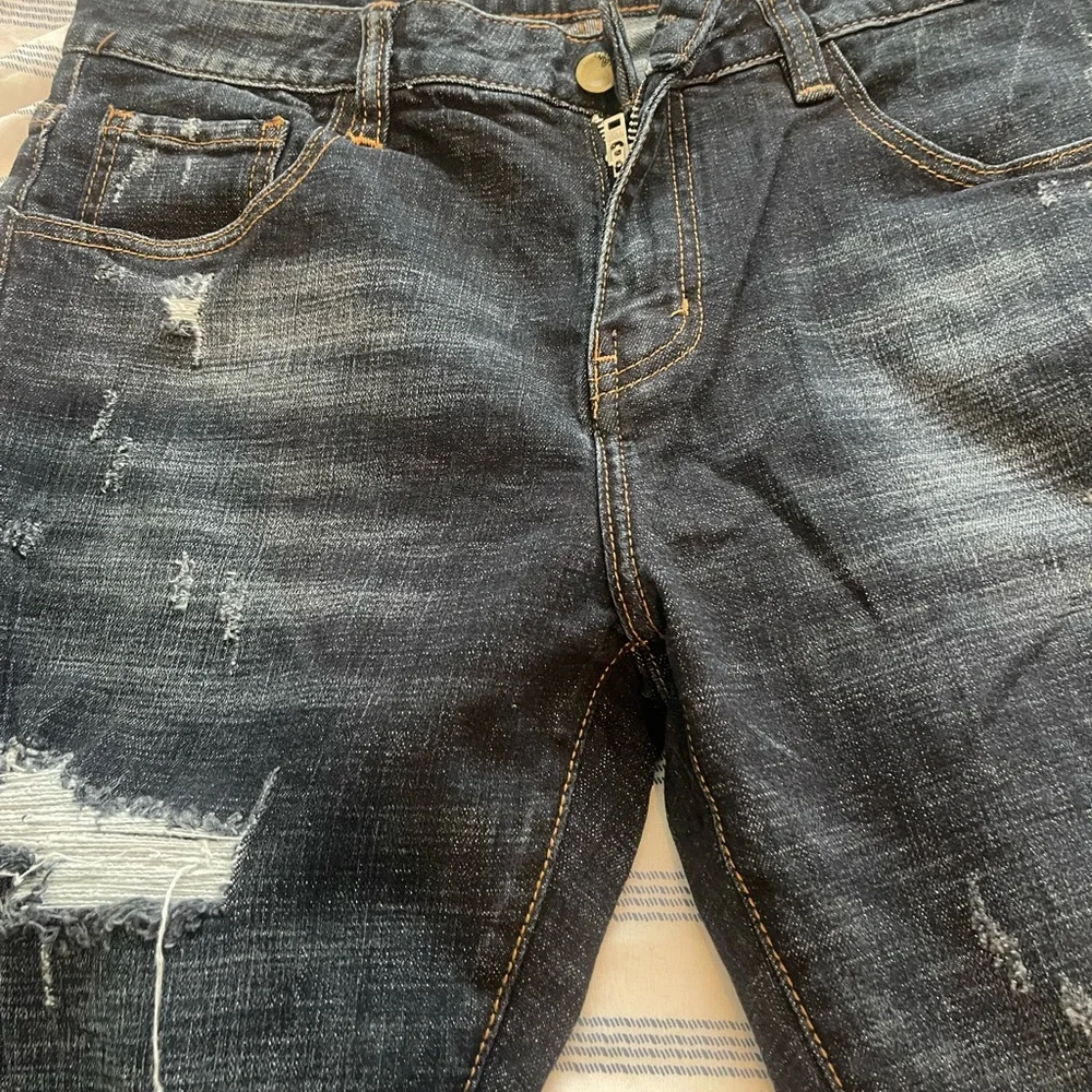 Jeans - Picture 3 of 4